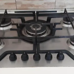 https://appartamento-grazioso-molto-tranquillo.hotelitalianriviera.com